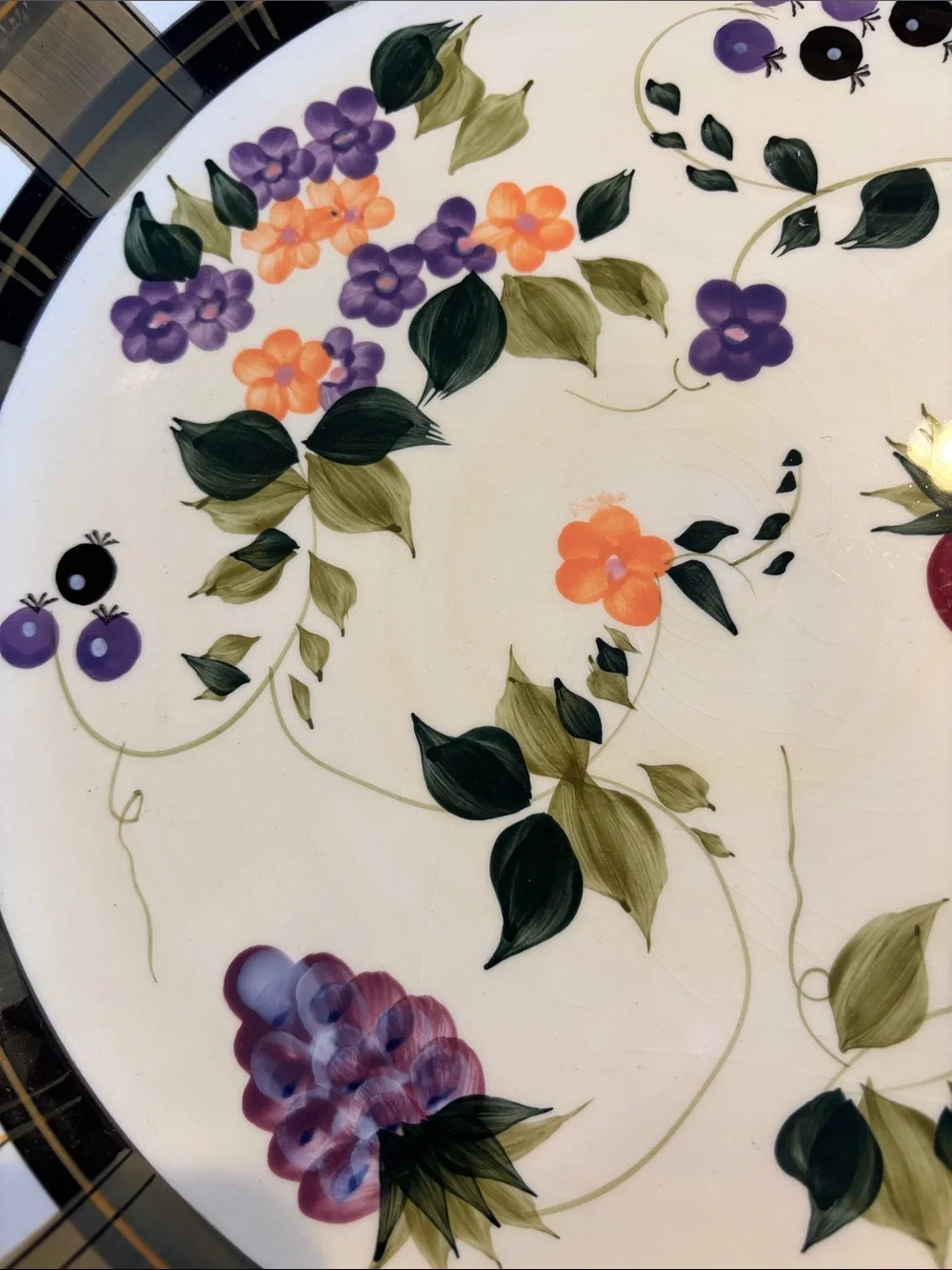 Strawberry Plaid Floral Serve Plate by Oneida NWT 12”x12”x1.50”